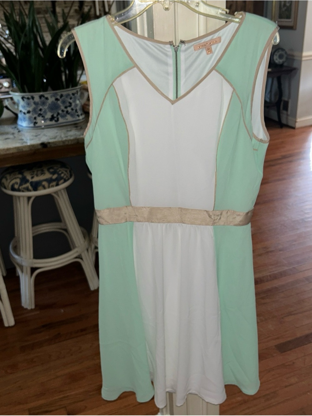 Gibson Latimer Mint Green and White Colorblock Midi Dress